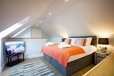 Luxury Two-Bedroom Apartment