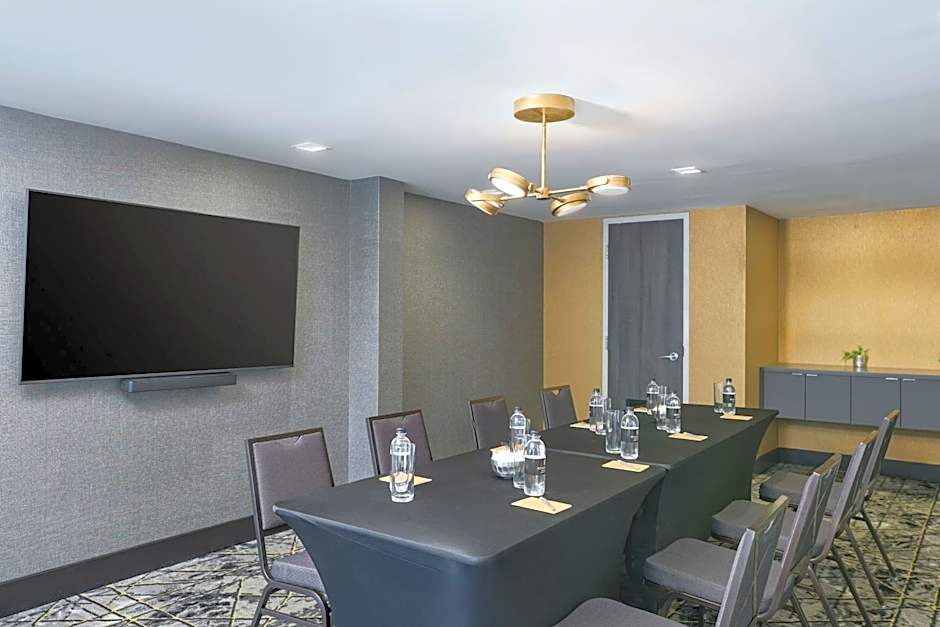 Renaissance Daytona Beach Oceanfront Hotel