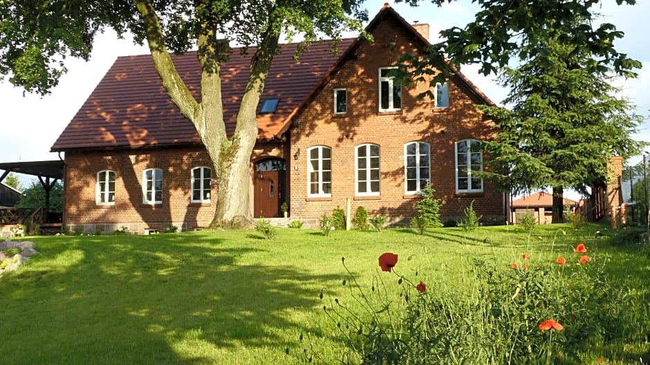 Stara Szkola Trzcin 20