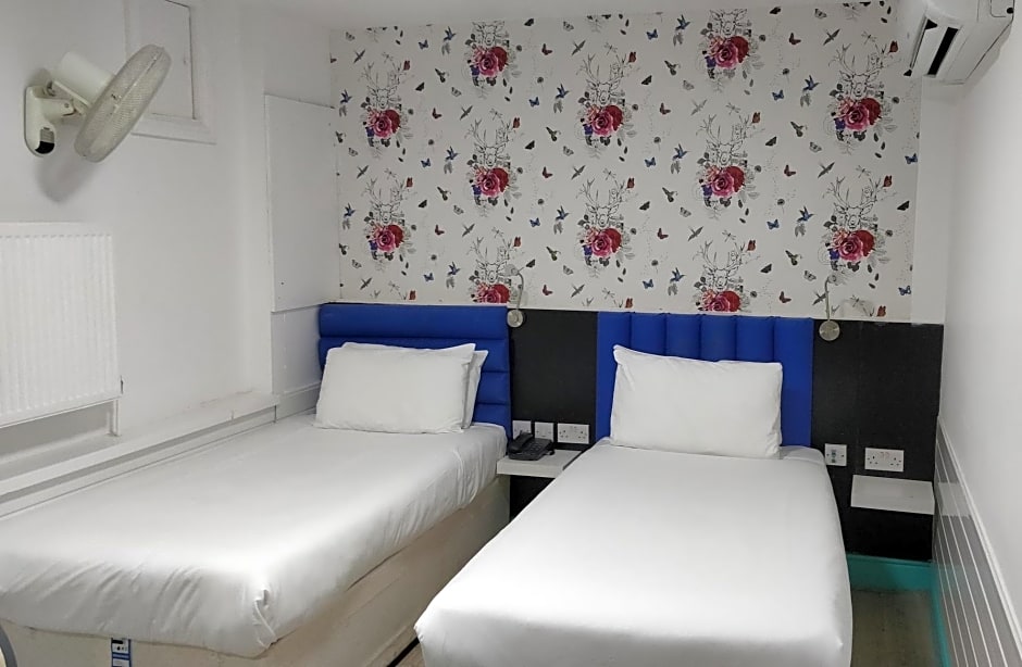 Clapham South Dudley Hotel