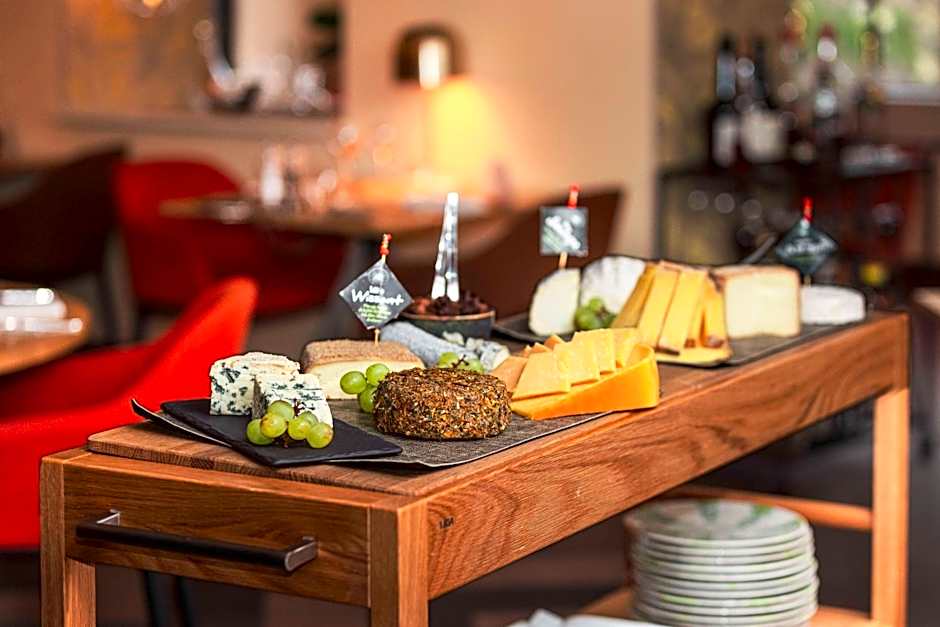 Logis Hôtel & Restaurant - Les Hauts de Montreuil