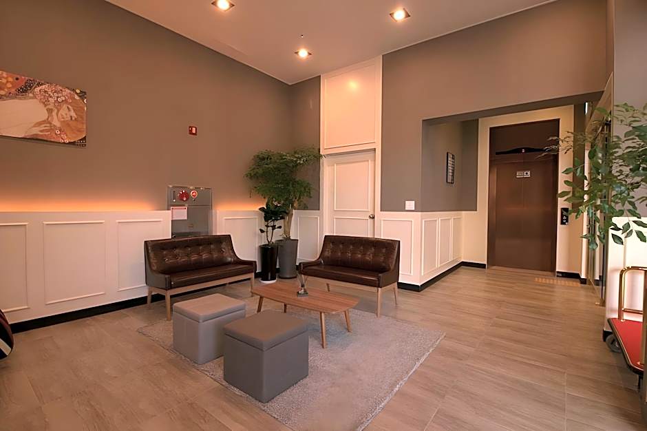 VELLA SUITE HOTEL
