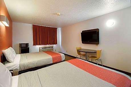 King Room with Two King Beds - Non-Smoking