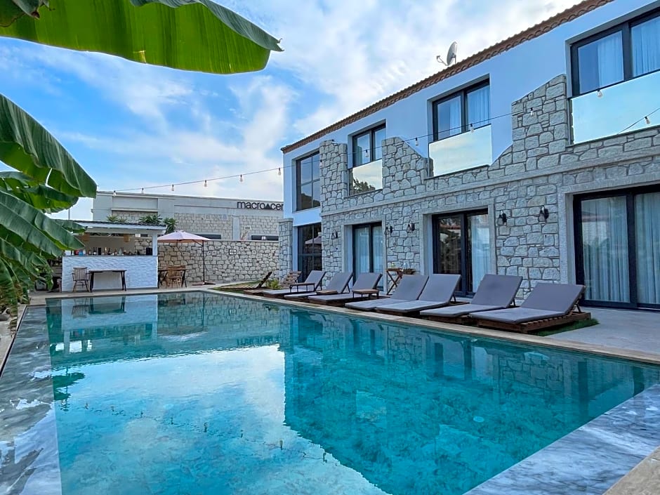 Trina Talles Hotel Alacati - Luxury Desing