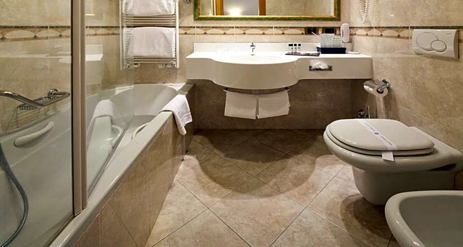 Hotel Mirage Sure Hotel Collection by Best Western