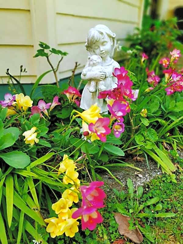 Country Villa Estate