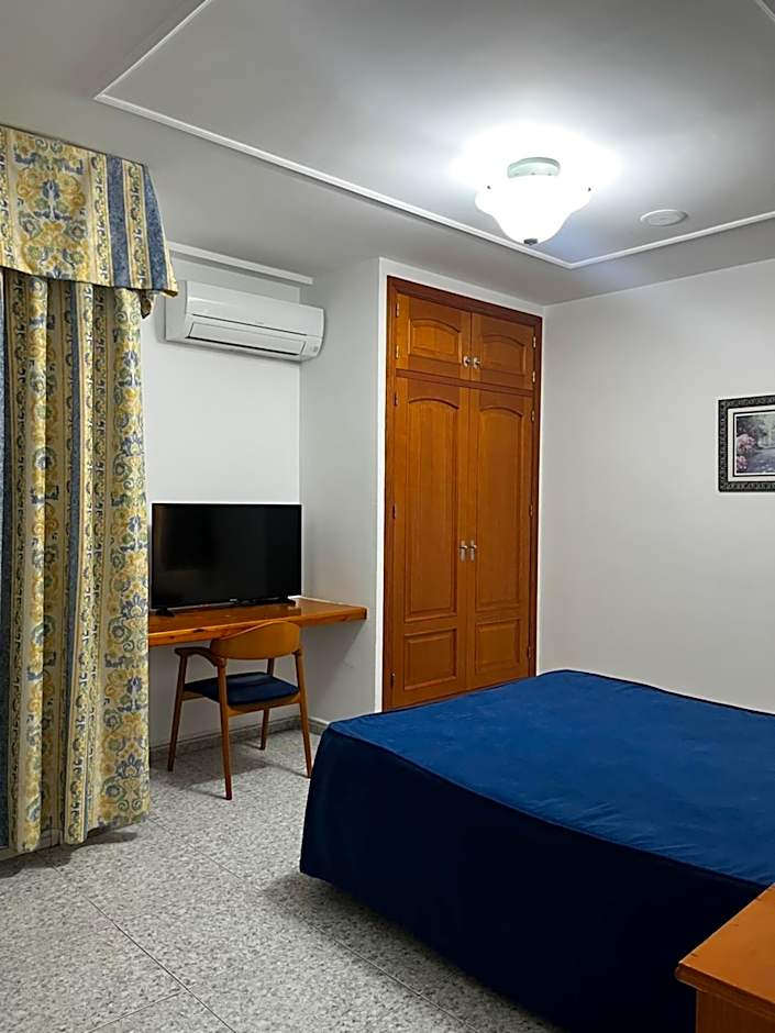 Bayo Lirola Hotel Balisa