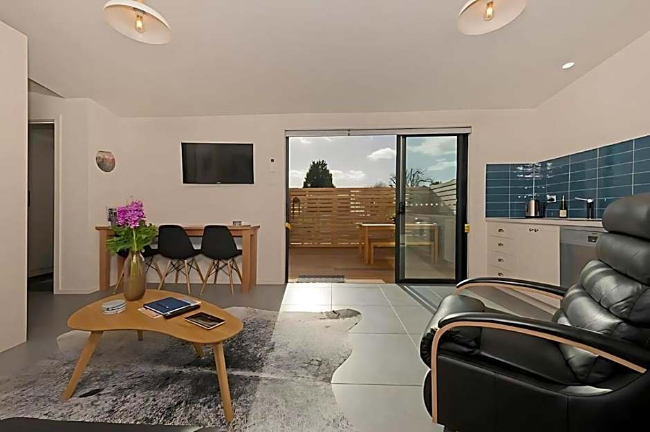 The Little Lollyshop Apartment in Battery Point