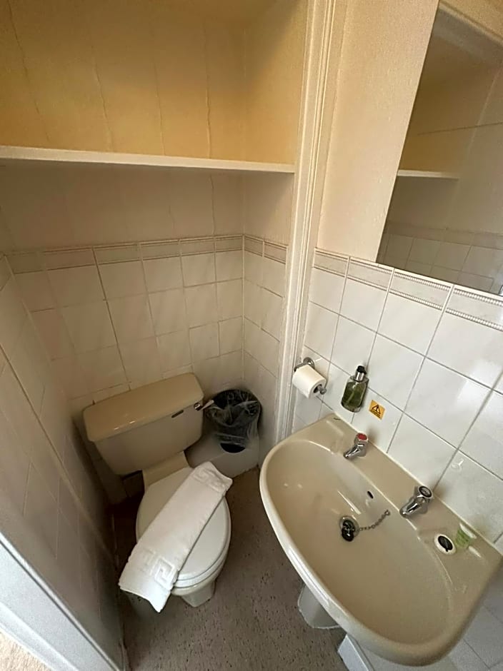 Mackay's Spa Lodge Hotel