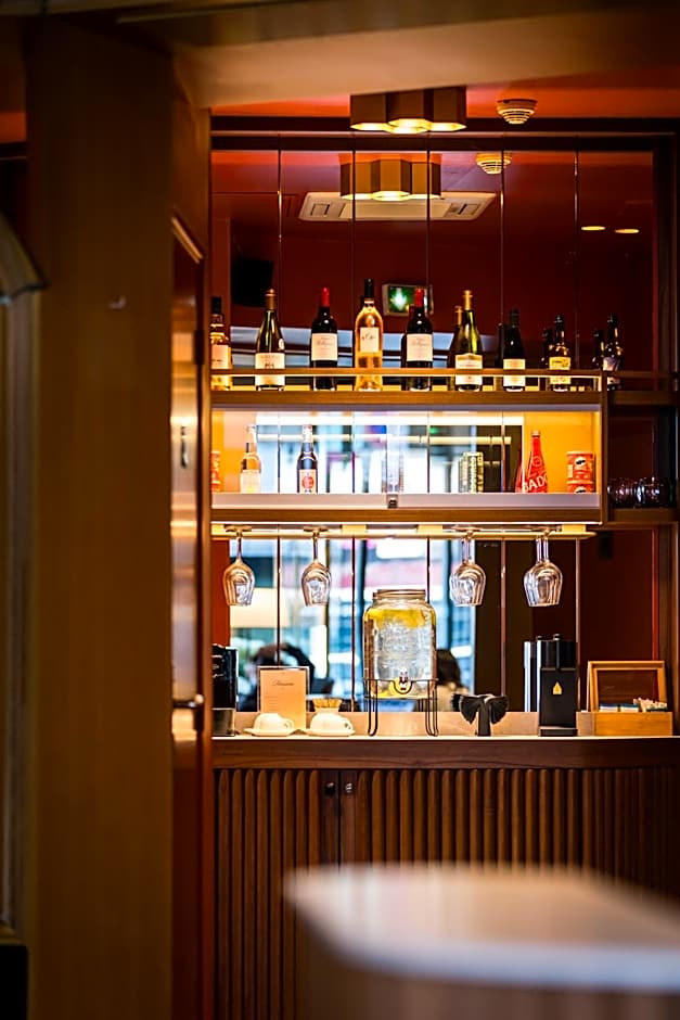 Hotel Montparnasse Saint Germain