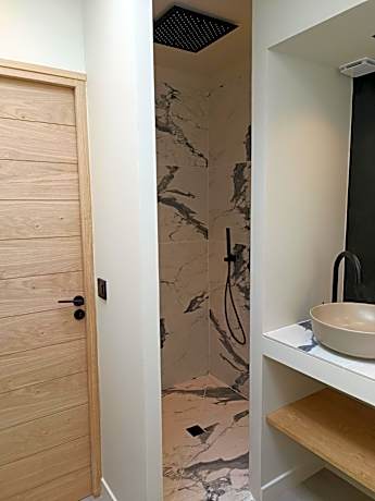 Deluxe Suite with Private Terrace and Hot Tub