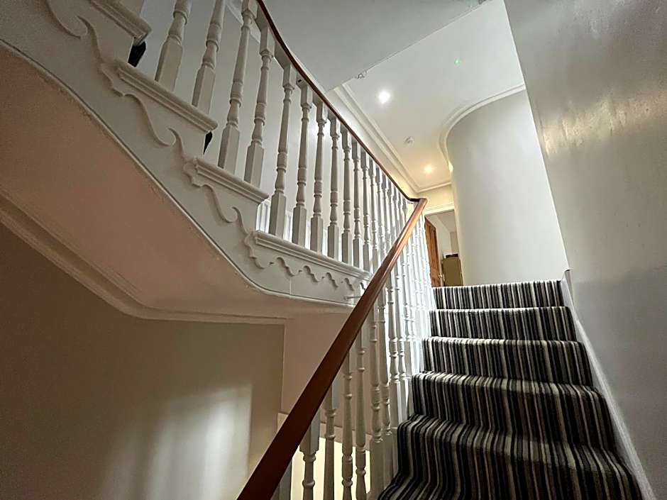 Gr8 Hostel at The Mount