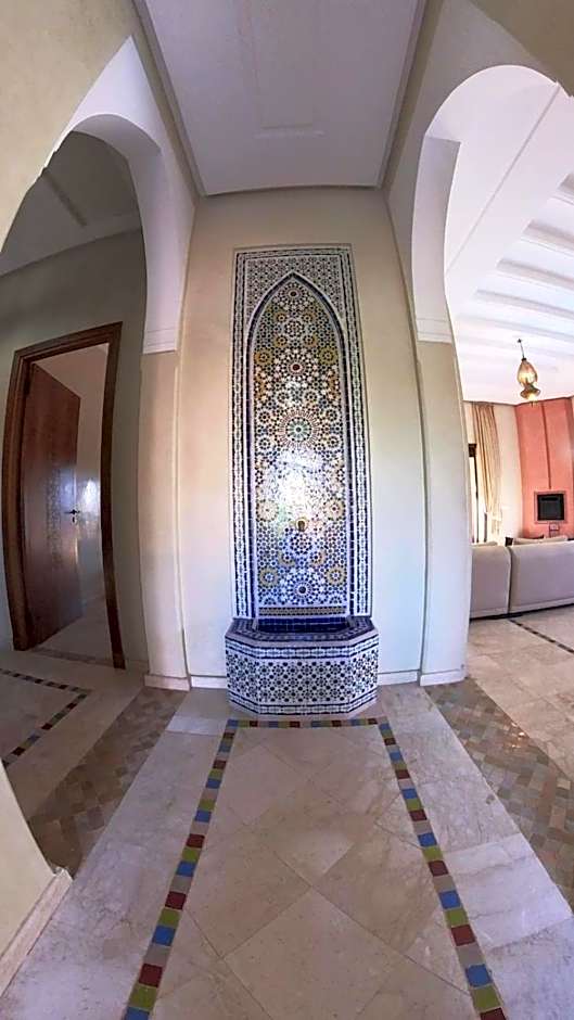 Villa Belle vue - with a private & Heated pool