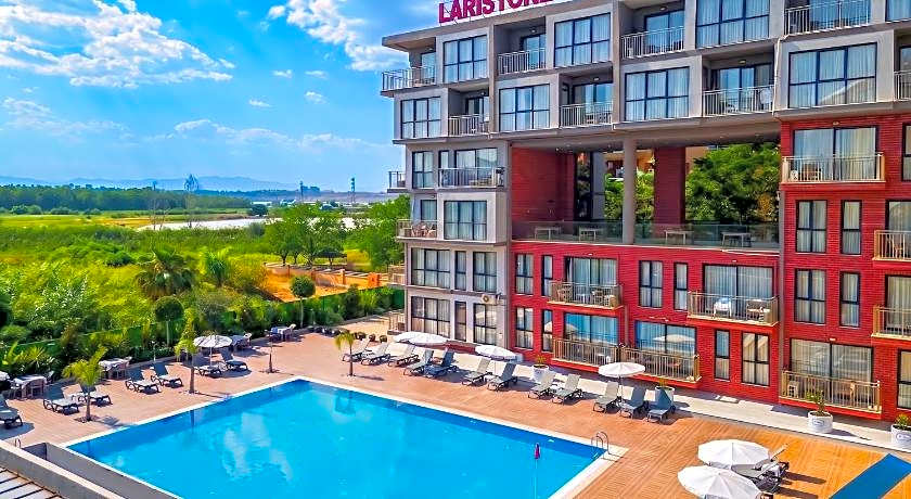Laristone Suite Spa Hotel