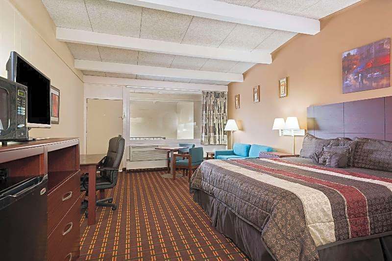 Knights Inn Fayetteville