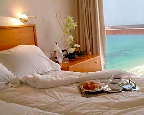 Junior Suite with Balcony and Sea View