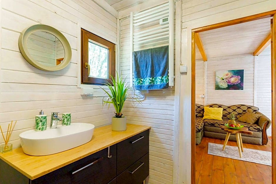 Domek letniskowy nad jeziorem