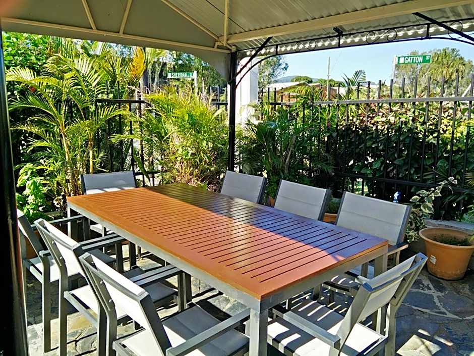 Cairns Motor Inn