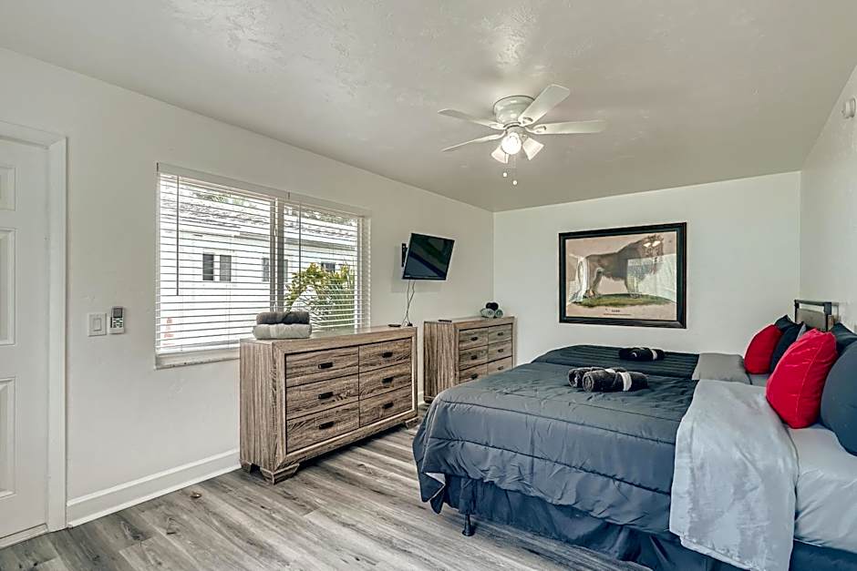 Singer Island Stunner 2 BR