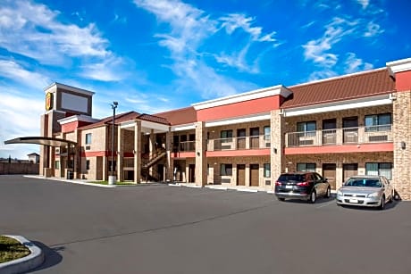 Super 8 by Wyndham Humble/Houston