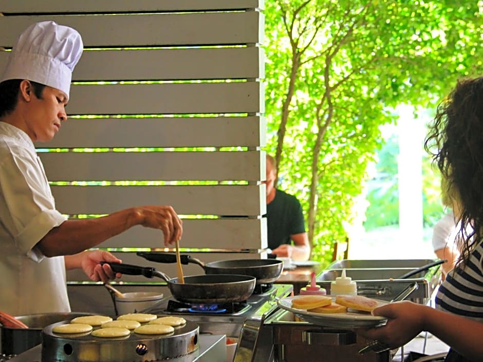 Kata Lucky Villa & Pool Access