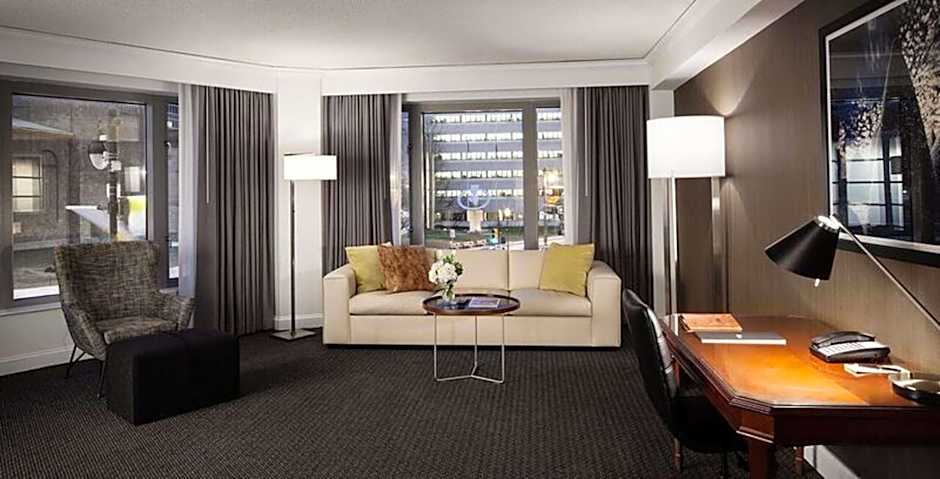 The Logan Philadelphia, Curio Collection by Hilton
