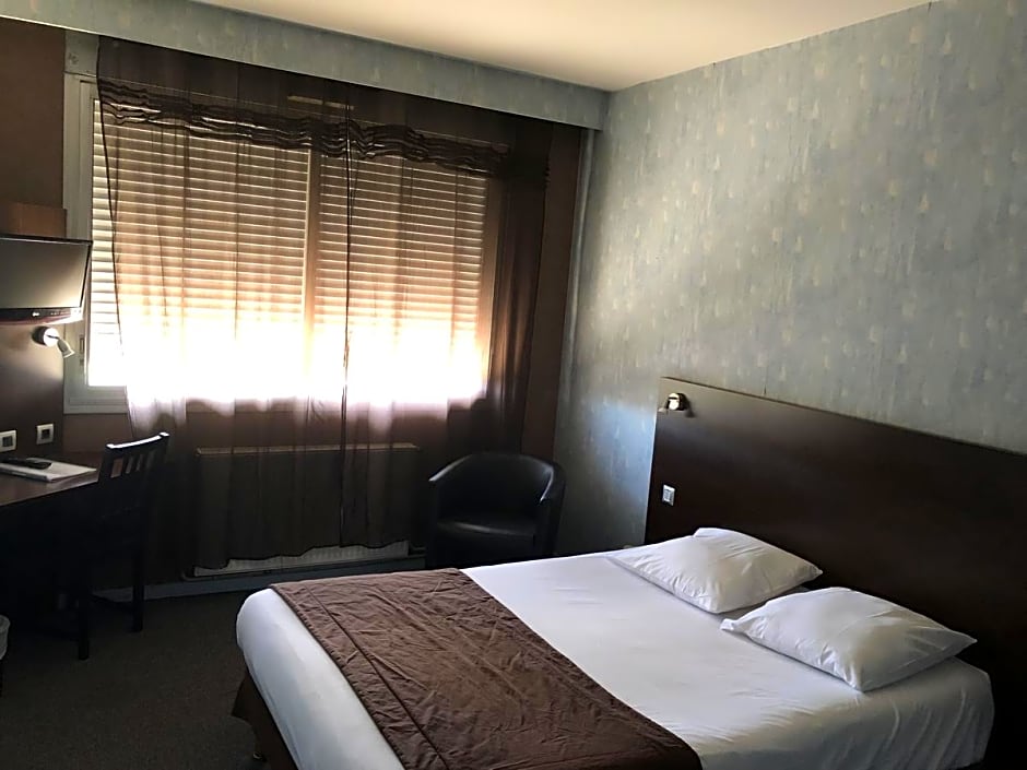 Adonis Lyon Est Hôtel Artys