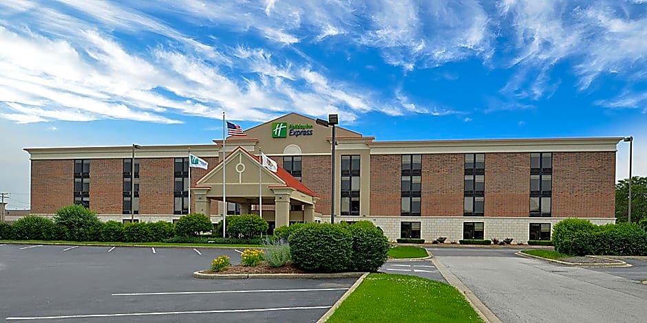 Holiday Inn Express Crestwood, an IHG Hotel