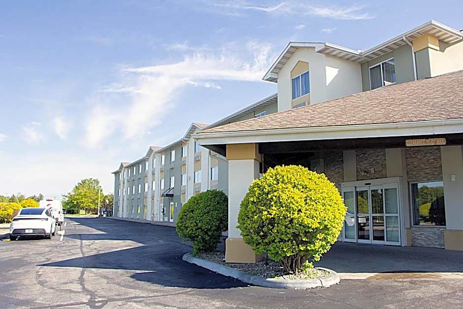Baymont by Wyndham Maumee Toledo