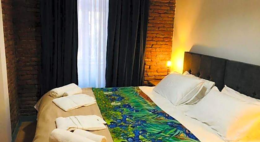 Ethnograph Old Tbilisi Hotel