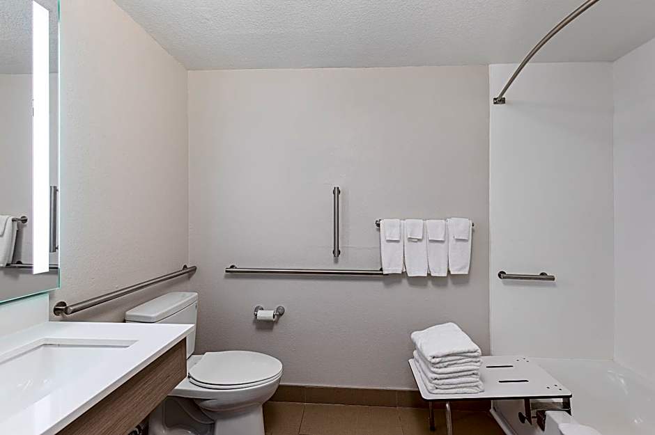 Holiday Inn Express Savannah South I-95 - Richmond Hill By IHG