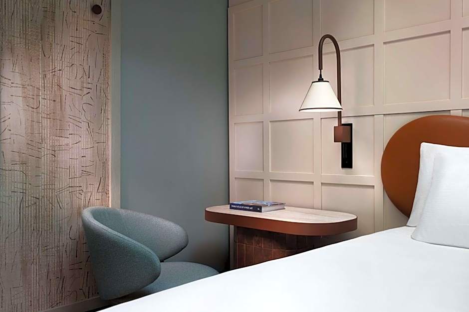 Spring House Hotel Rome Vatican, Tapestry Collection Hilton