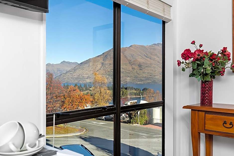 Balmoral Lodge
