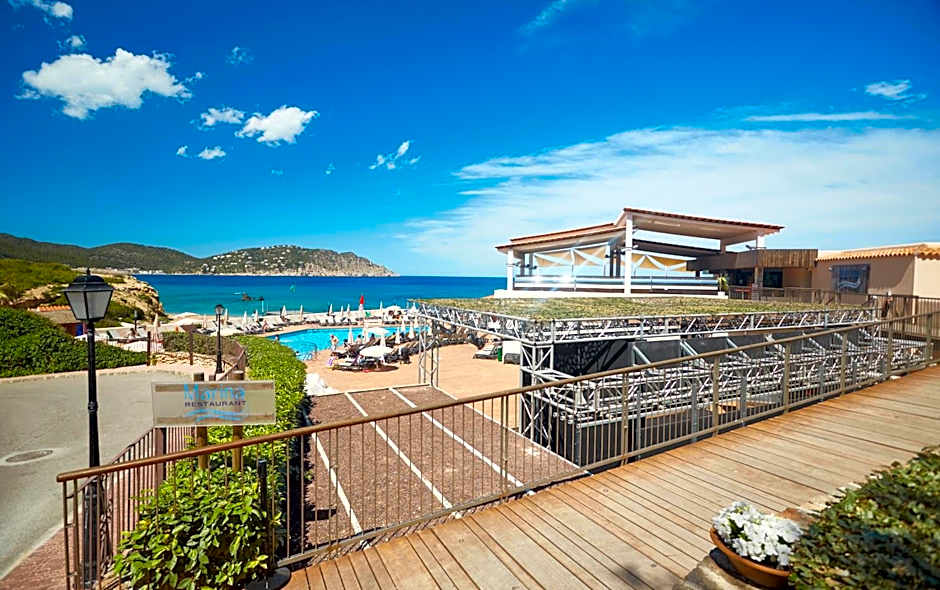 Invisa Hotel Club Cala Blanca