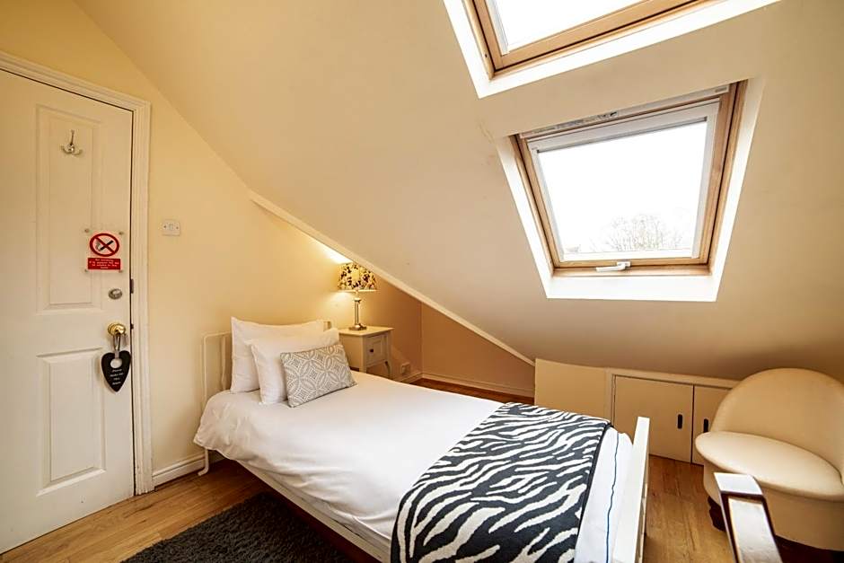 OYO Lonsdale Guest House