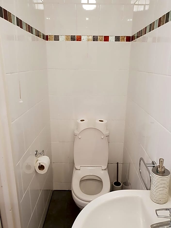 Photo 1 of 7 of Deluxe