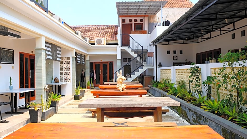33 Homestay Banyuwangi by Calli Rooms