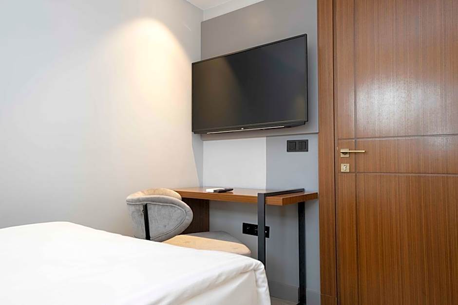 Royal Hayat Hotel Old Town