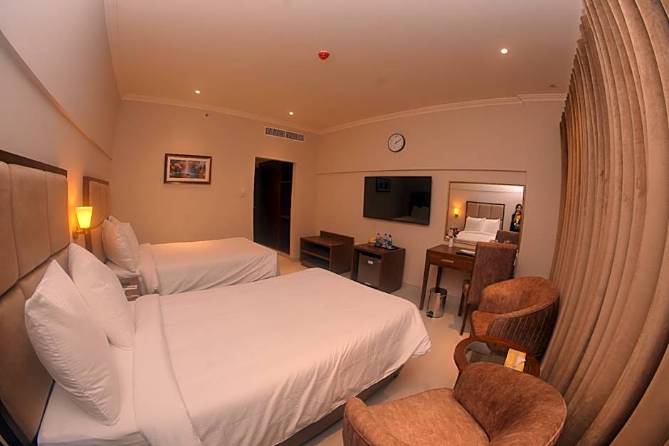 Photo 1 of 4 of Premium 1 King Bed or 2 Beds