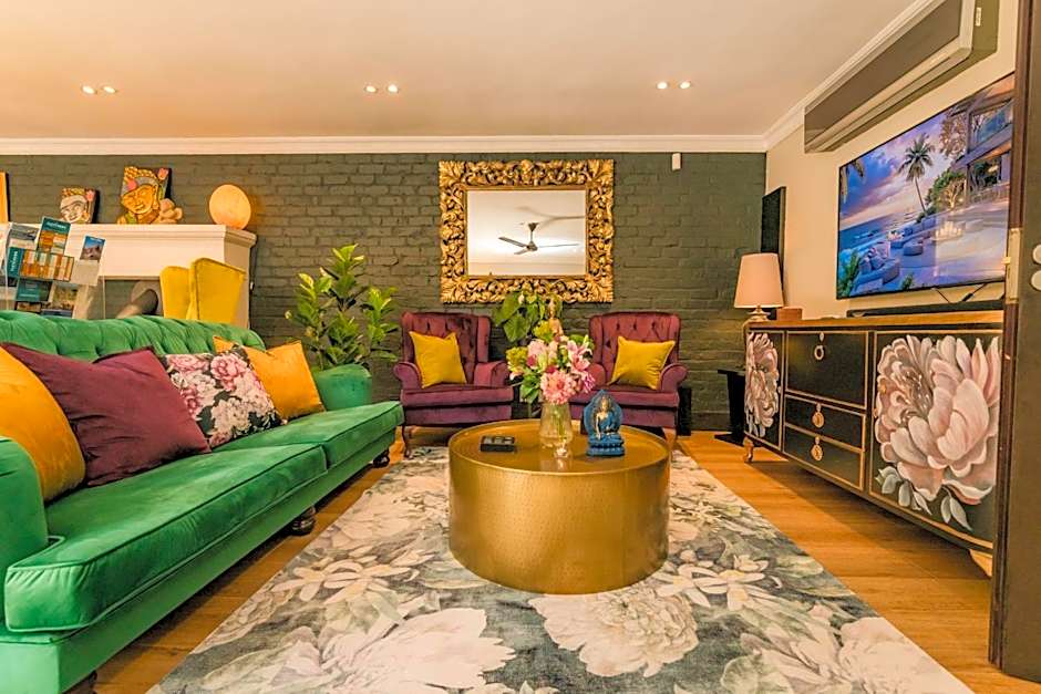 SW1 Lodge