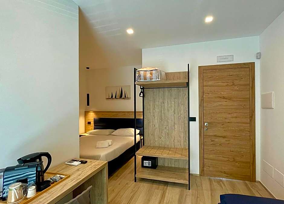 Bari Airport Rooms