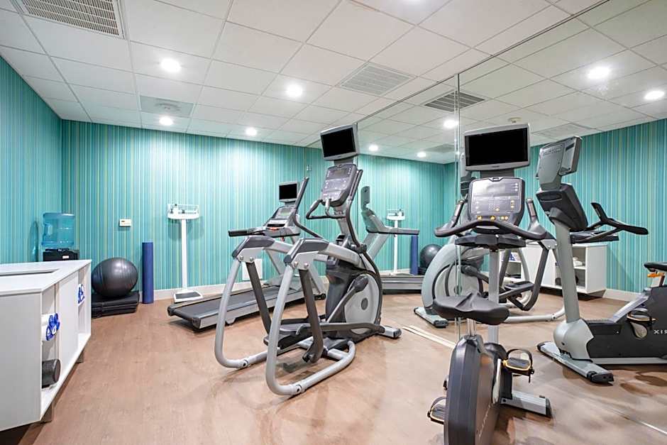 Holiday Inn Express & Suites Yosemite Park Area By IHG