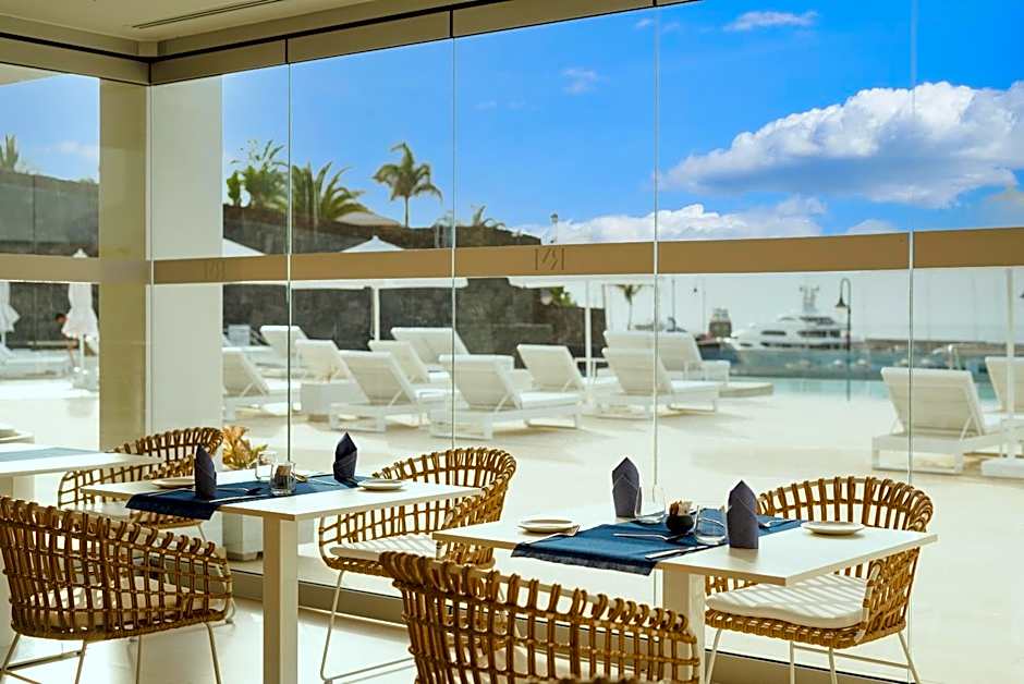 Royal Marina Suites Boutique Hotel