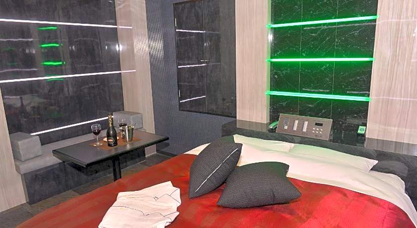 Terrace M Yokota Base (Adult Only)