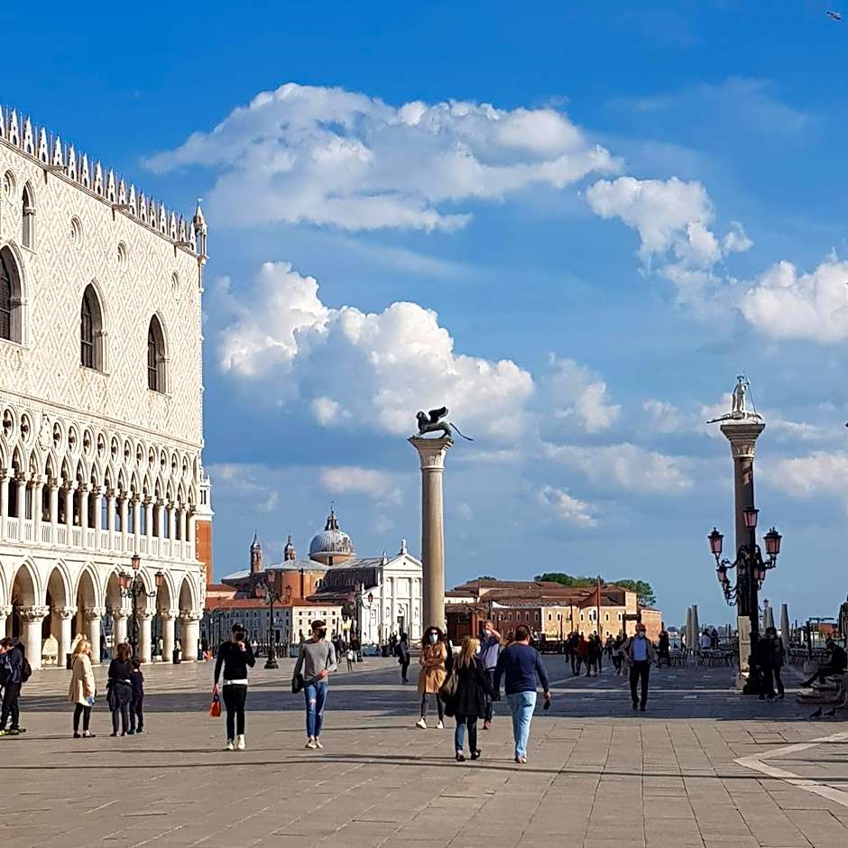 Venice Lion Residence Free Private Parking Easy Access Venice