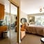 Carriage House Condominiums by All Seasons Resort Lodging