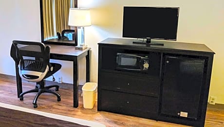 2 Double Beds Nonsmoking