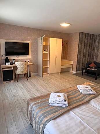 Suite with City View