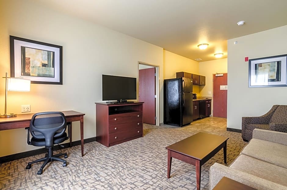 Cobblestone Hotel & Suites - McCook