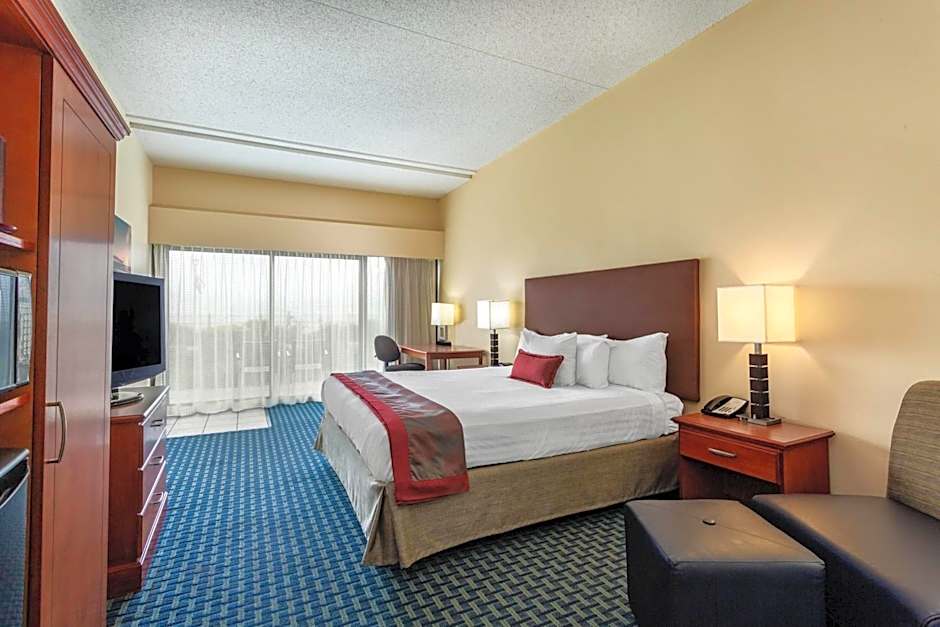 Ramada Plaza by Wyndham Virginia Beach